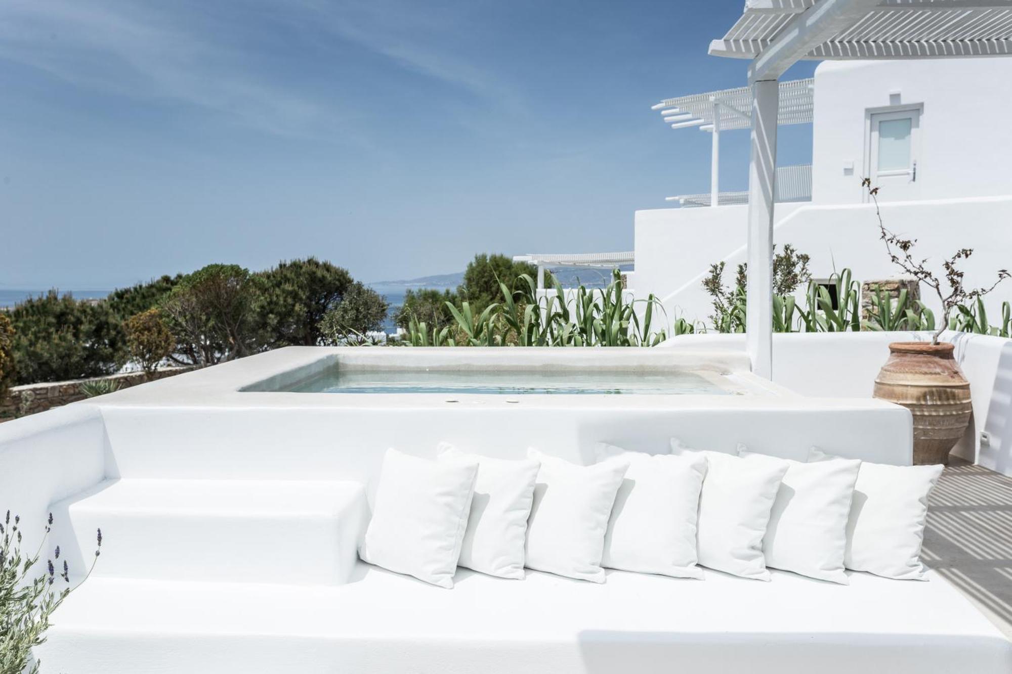 Ostraco Suites Mykonos Town Room photo