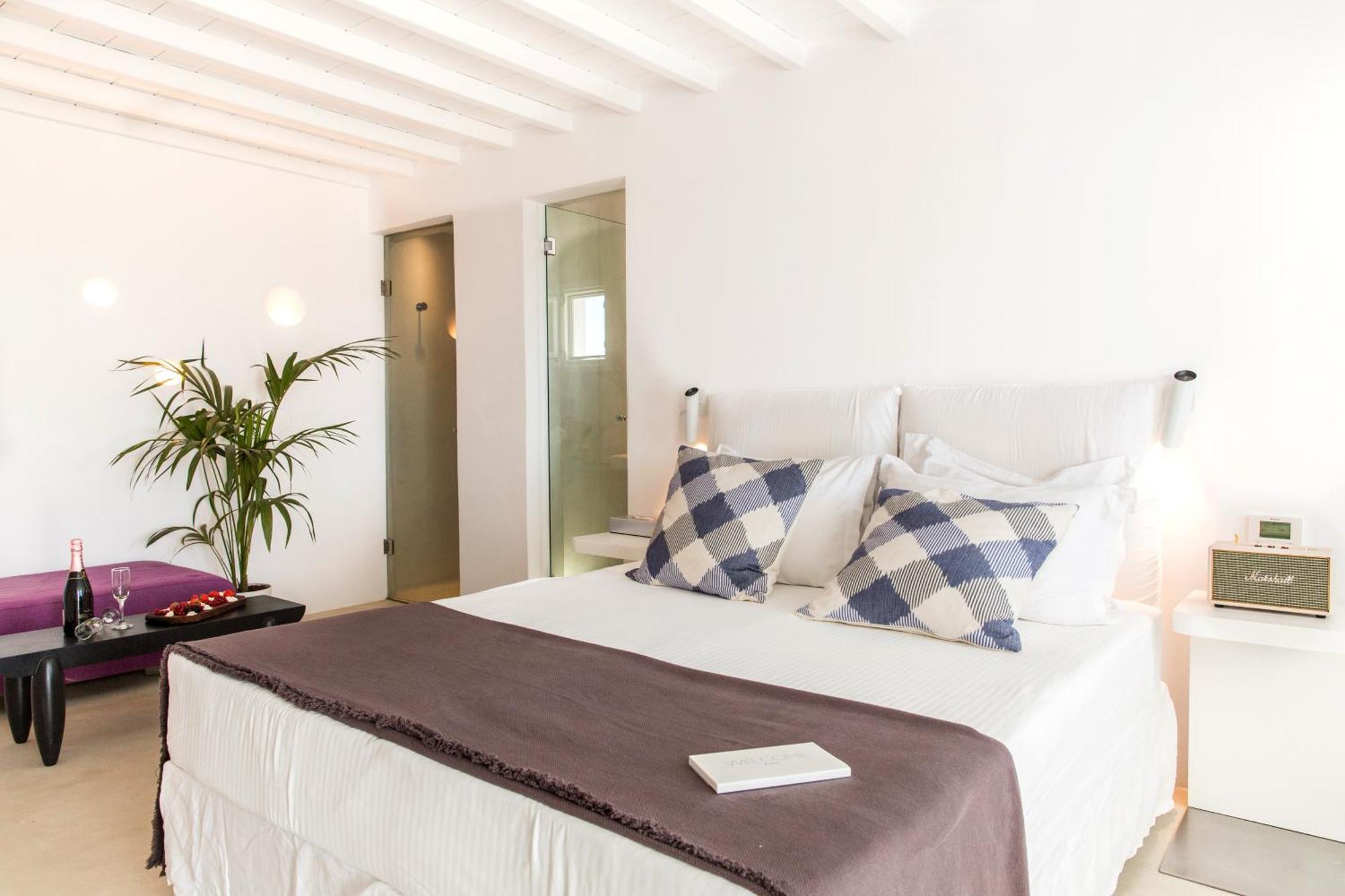 Ostraco Suites Mykonos Town Room photo